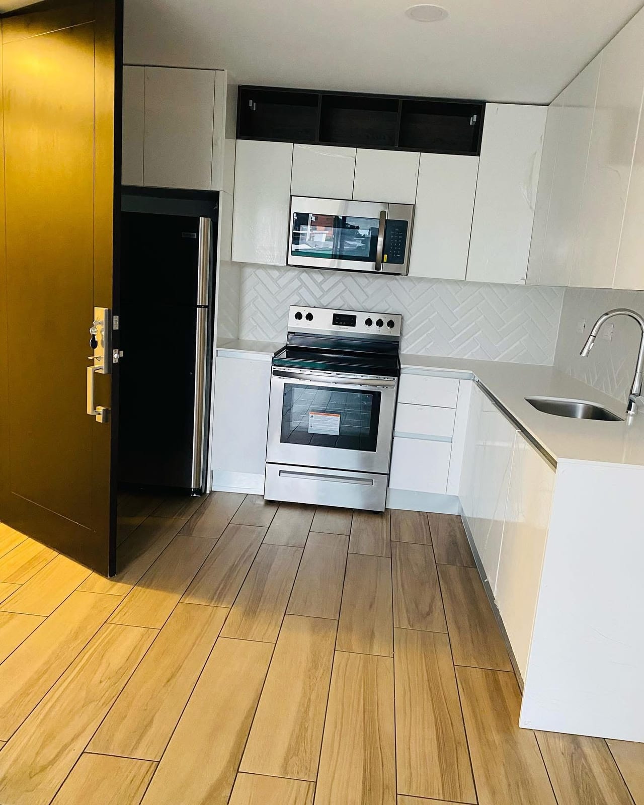 Vendo lindo apartamento en Edificio Moderno Zona 15 Vista Hermosa 1 dentro de garita — foto 1 de 4