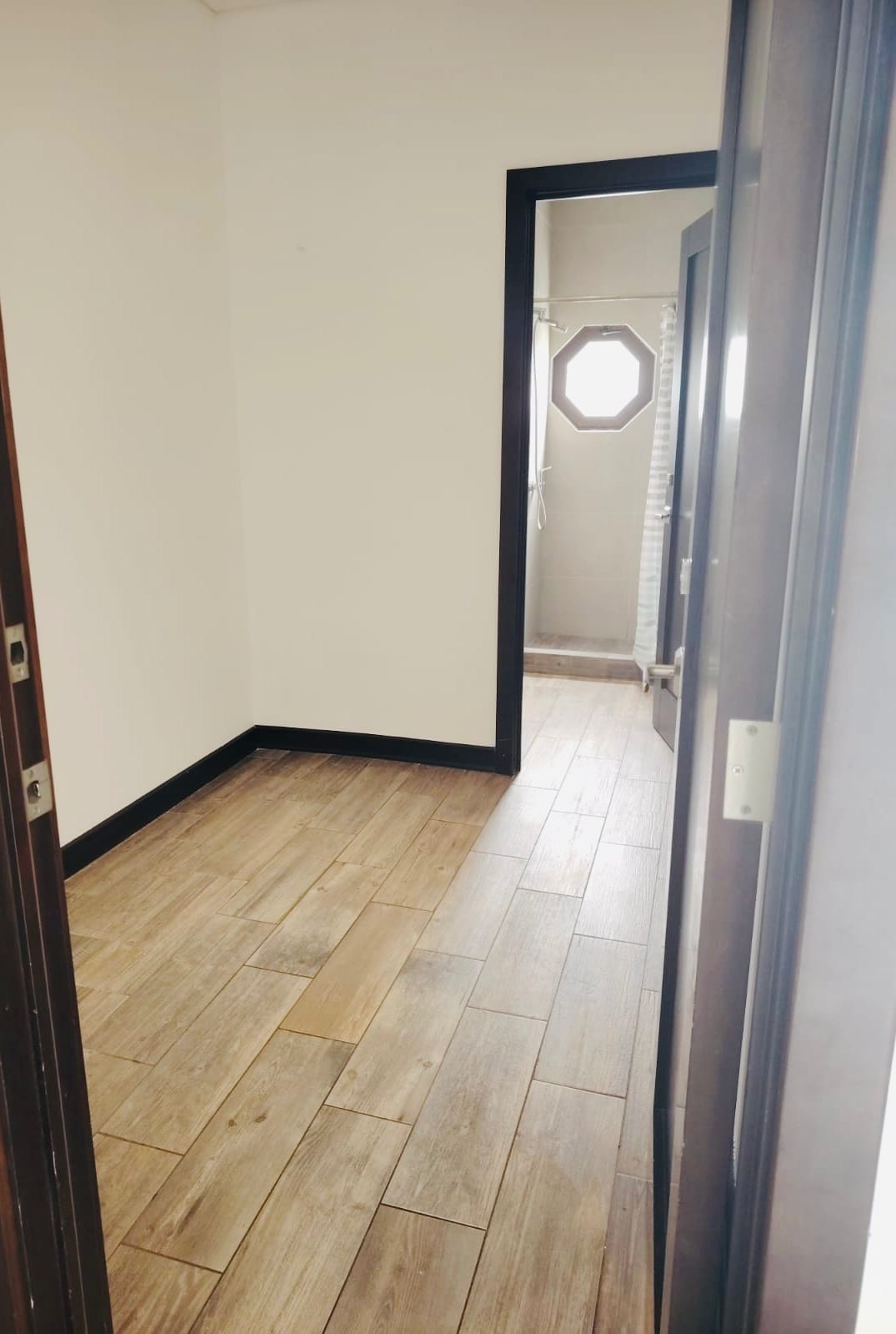 Rento apartamento en Lirios 1, Cayalá zona 16 — foto 6 de 7