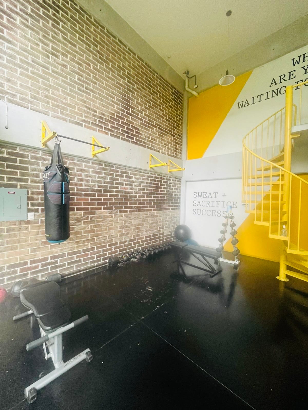 VENDO APARTAMENTO EN ZONA 10 — foto 5 de 6