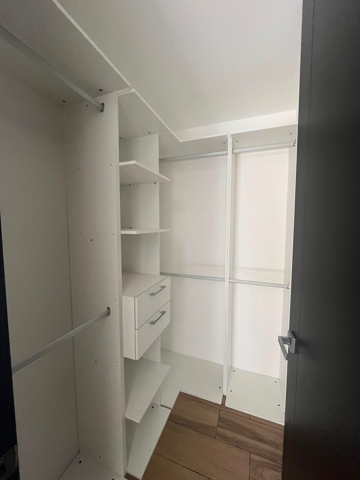 Rento apartamento en Edificio Moderno Zona 15 Vista Hermosa 1 dentro de garita — foto 6 de 7